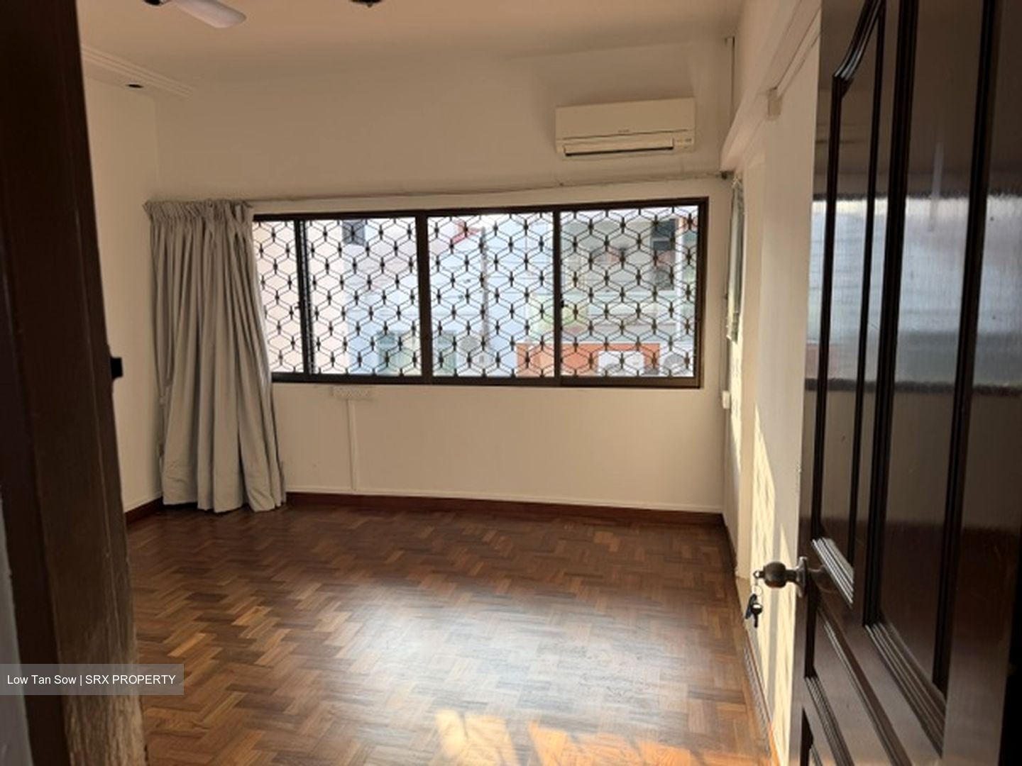Golden Hill Estate (D19), Terrace #609049311